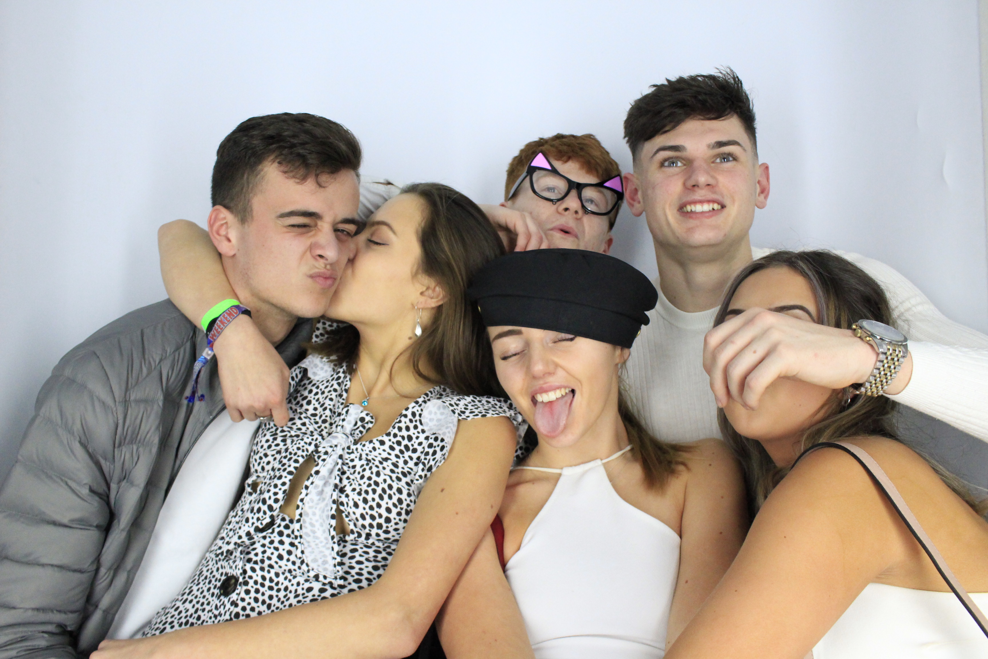 Issy & Alice's 18th Birthday Party | View more photos from the event at gallery.myphotoboothexperience.co.uk/u/MyPhotoBoothExperienceLtd/Issy-Alices-18th-Birthday-Party